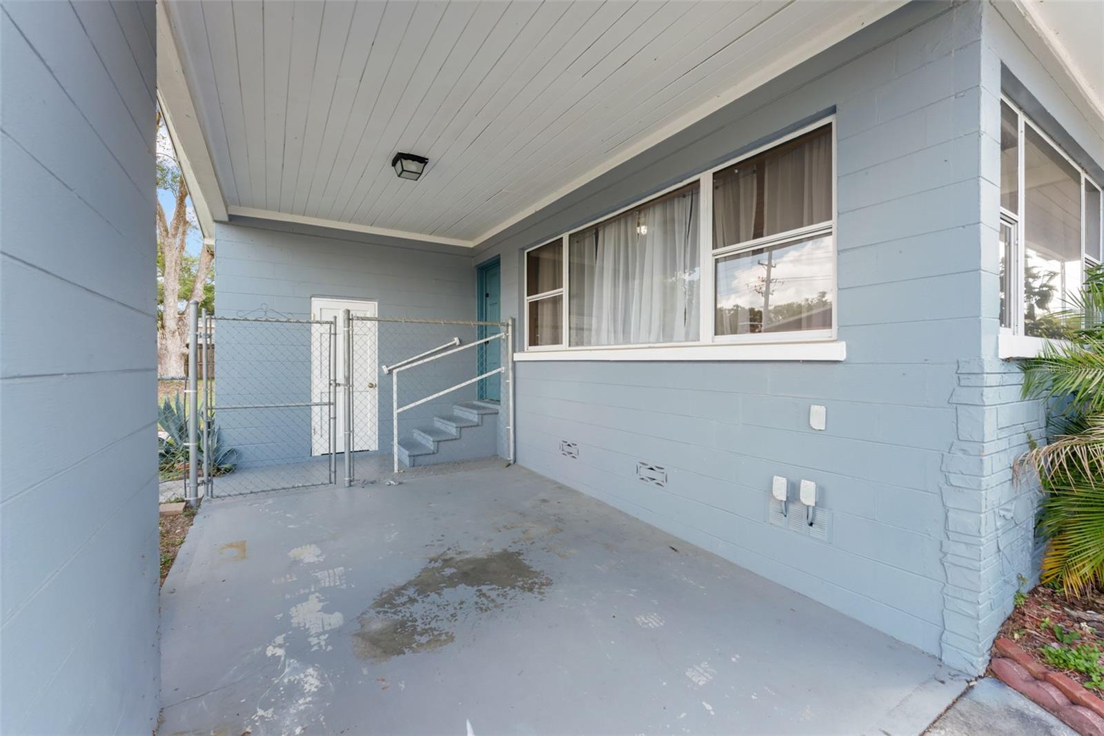 715 W BEACON RD, LAKELAND, FL, 33803