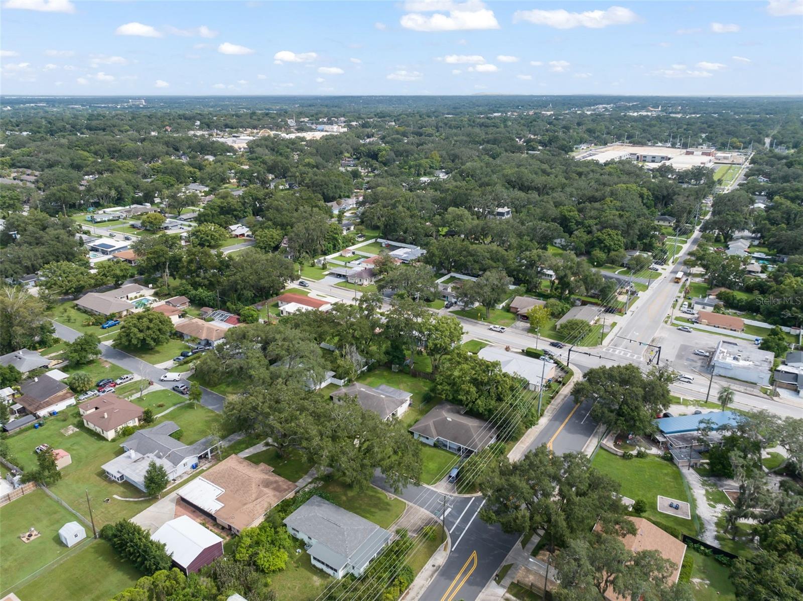 715 W BEACON RD, LAKELAND, FL, 33803