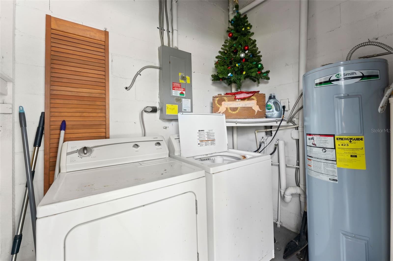 715 W BEACON RD, LAKELAND, FL, 33803