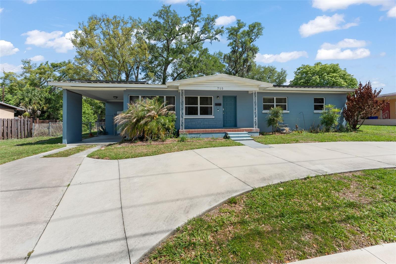 715 W BEACON RD, LAKELAND, FL, 33803
