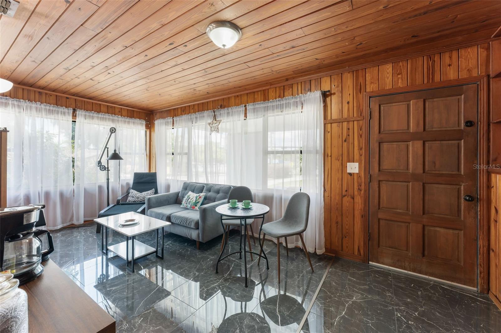 715 W BEACON RD, LAKELAND, FL, 33803