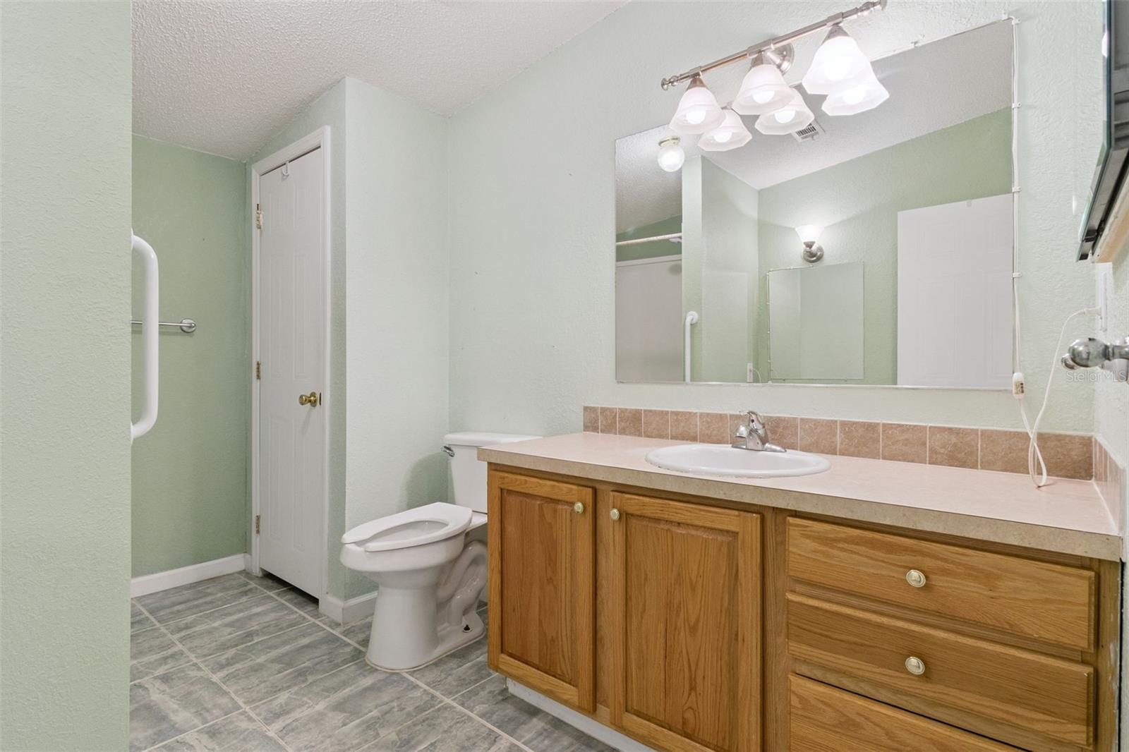 575 LINDSEY DR, LAKELAND, FL, 33809