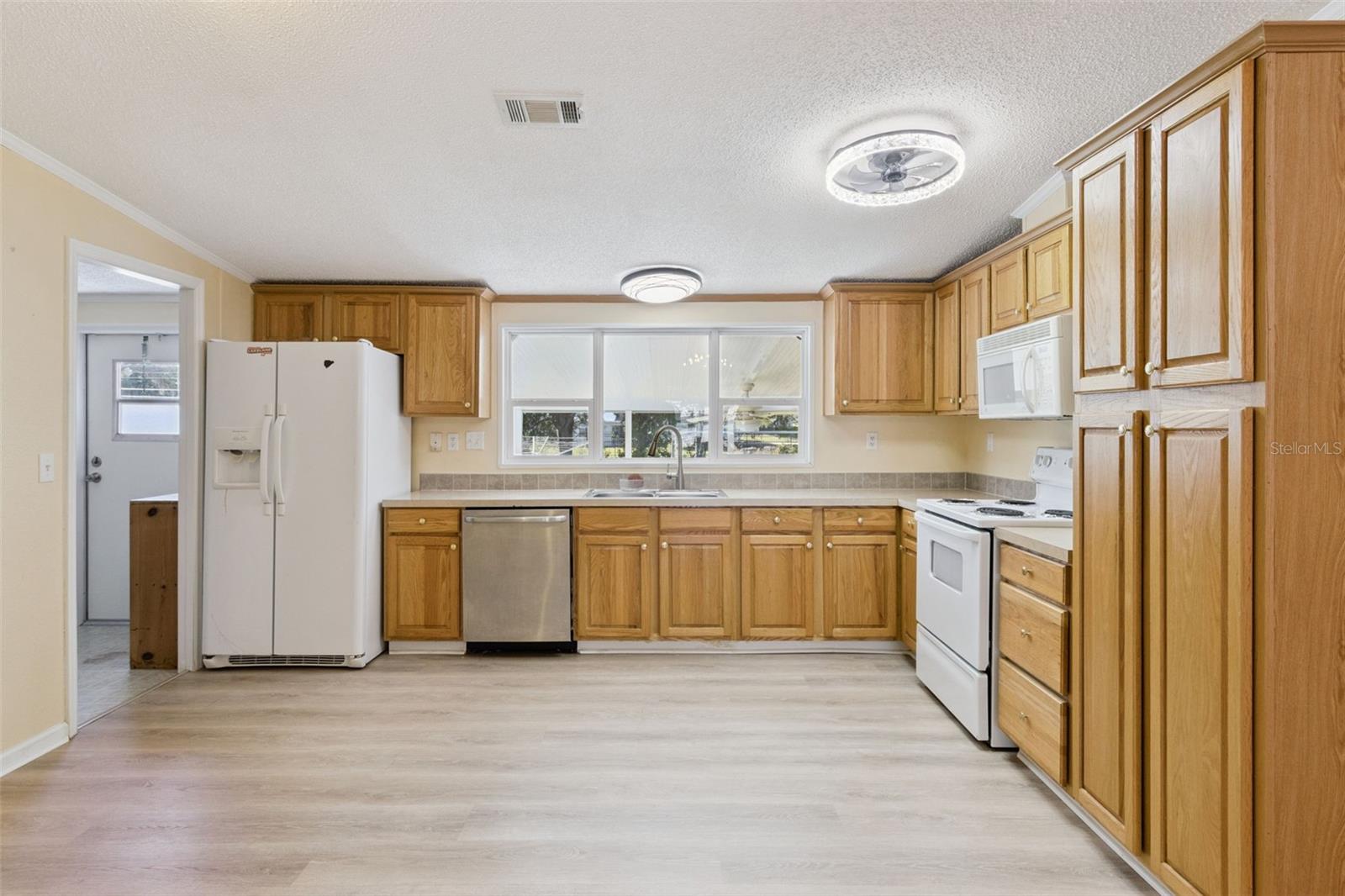 575 LINDSEY DR, LAKELAND, FL, 33809