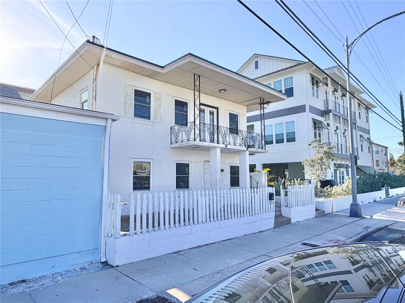 664 MANDALAY AVE, CLEARWATER BEACH, FL, 33767