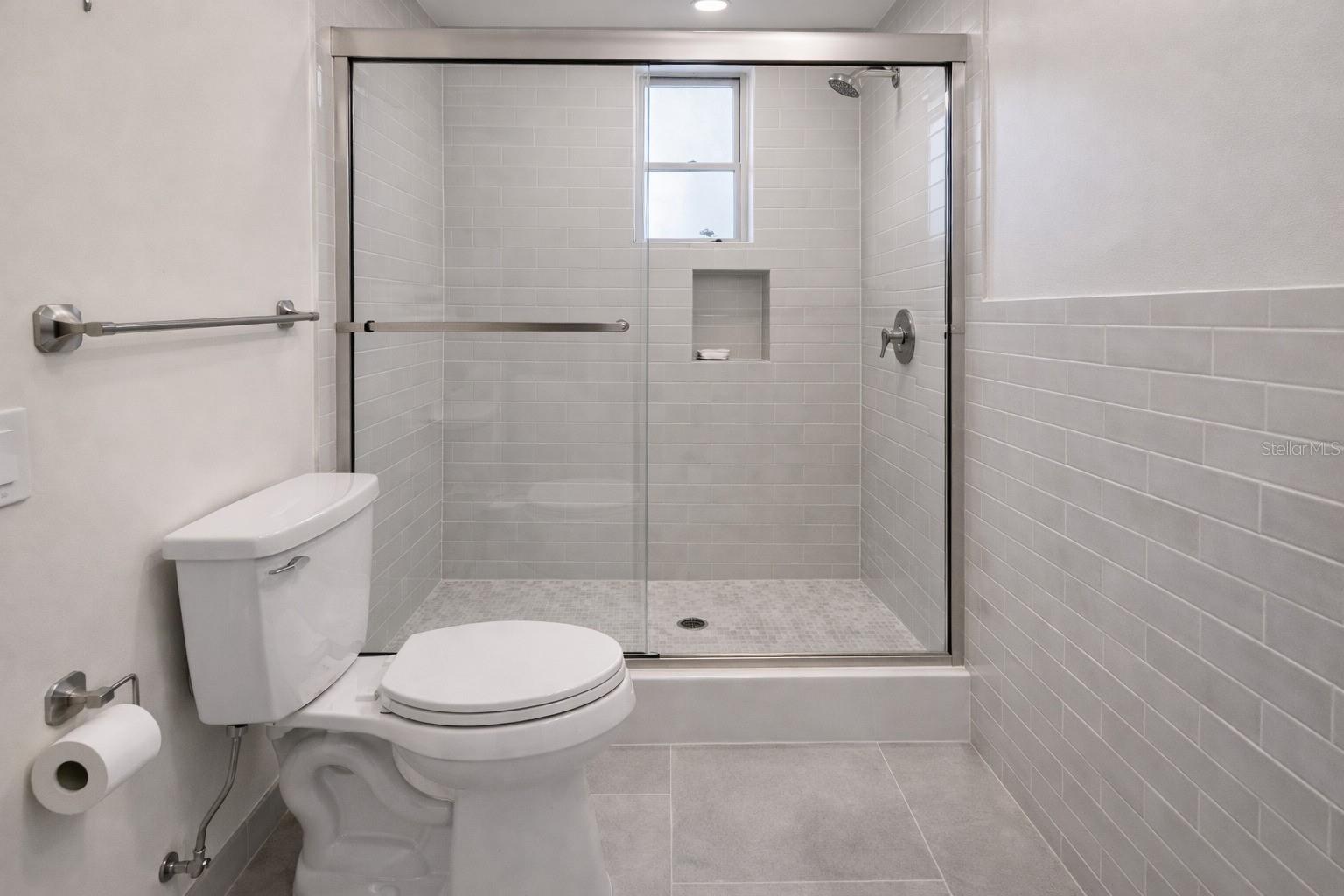 664 MANDALAY AVE, CLEARWATER BEACH, FL, 33767