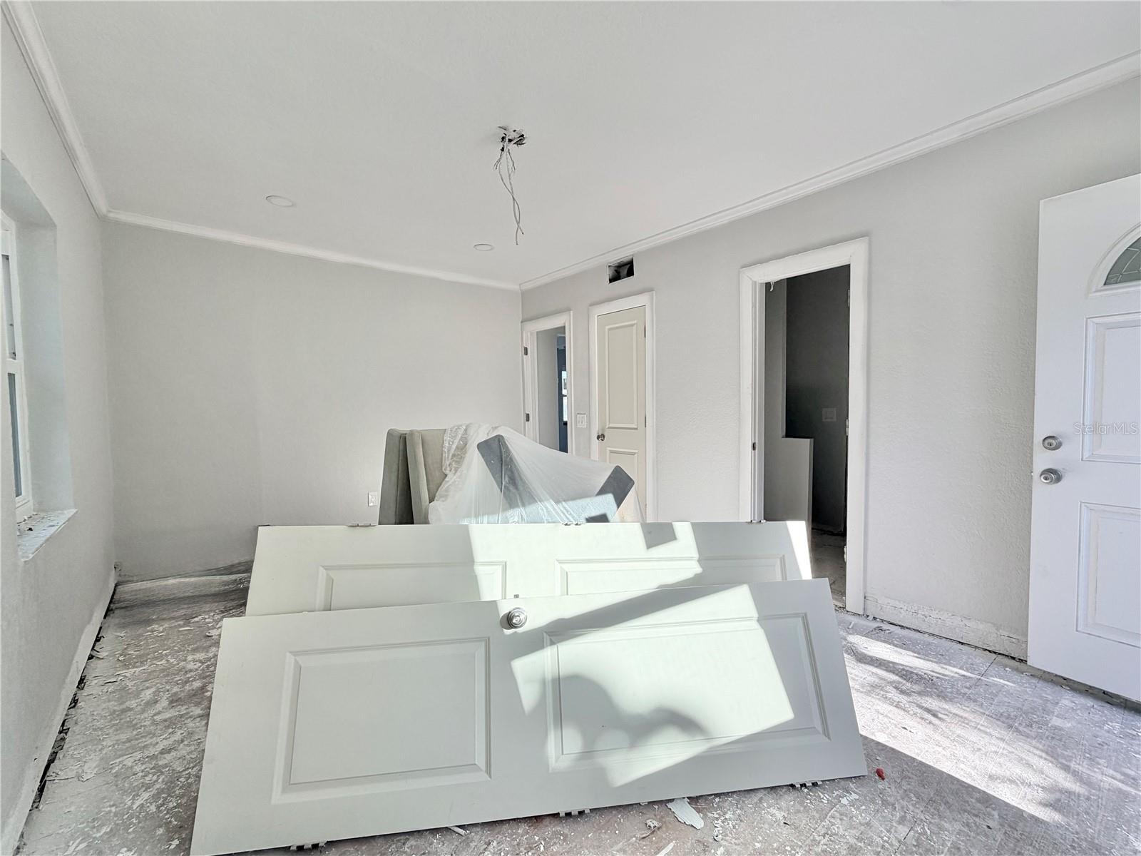 664 MANDALAY AVE, CLEARWATER BEACH, FL, 33767