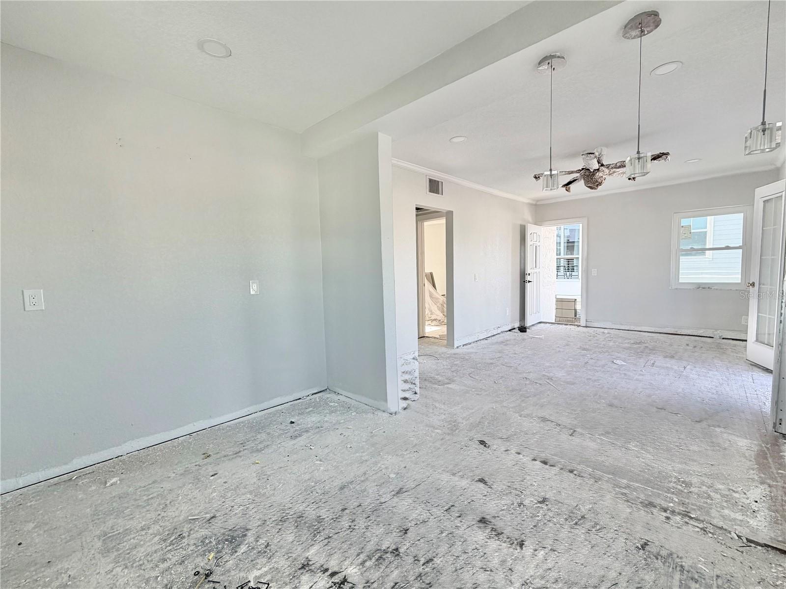 664 MANDALAY AVE, CLEARWATER BEACH, FL, 33767