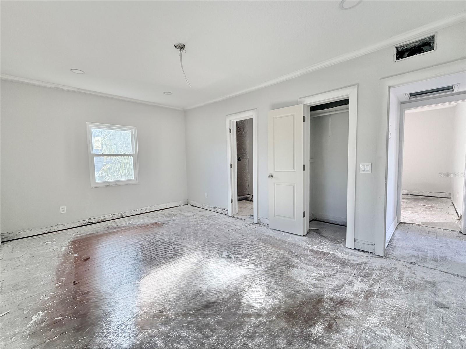 664 MANDALAY AVE, CLEARWATER BEACH, FL, 33767