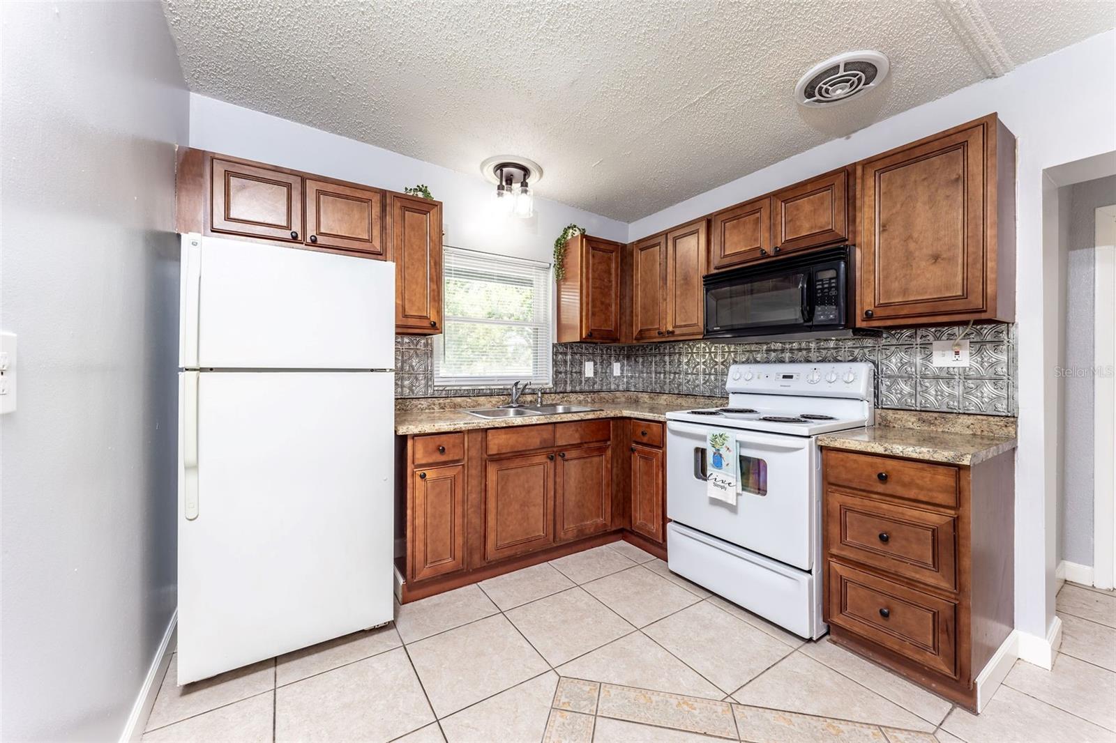 619 CAMELLIA CT, SANFORD, FL, 32773