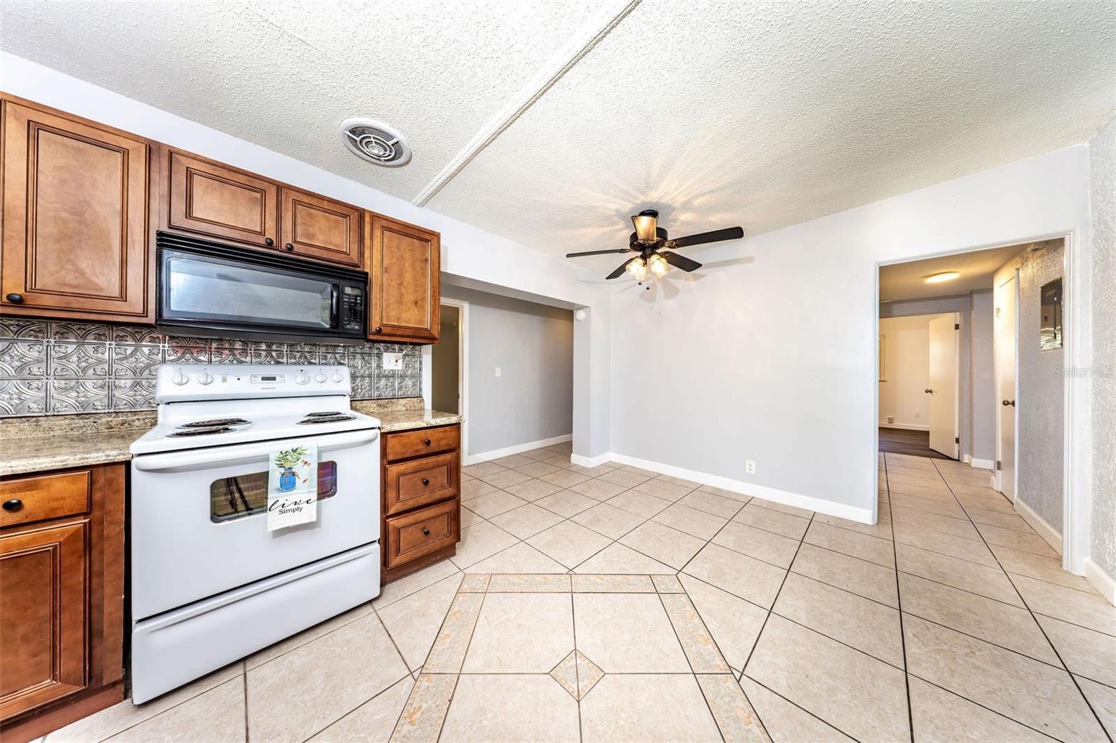 619 CAMELLIA CT, SANFORD, FL, 32773
