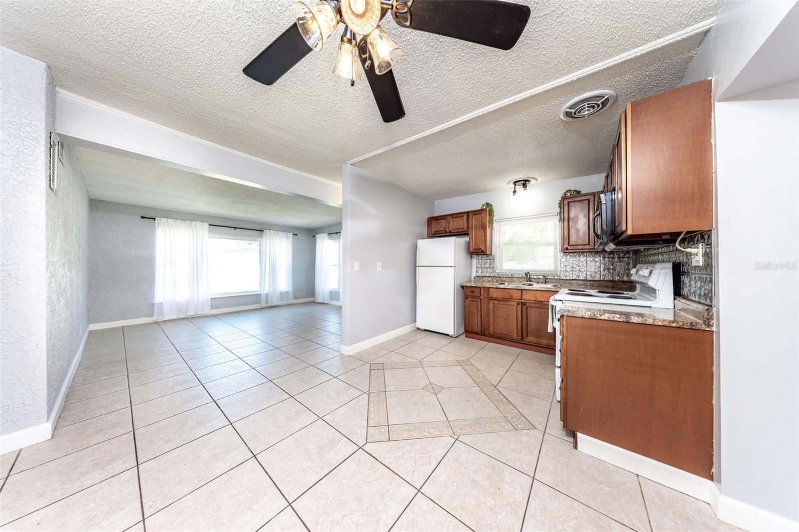 619 CAMELLIA CT, SANFORD, FL, 32773