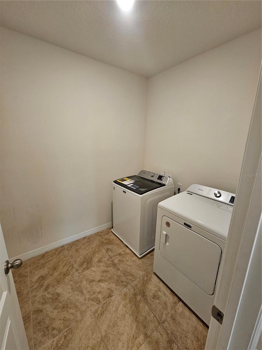 1387 BERRY LN, DAVENPORT, FL, 33837