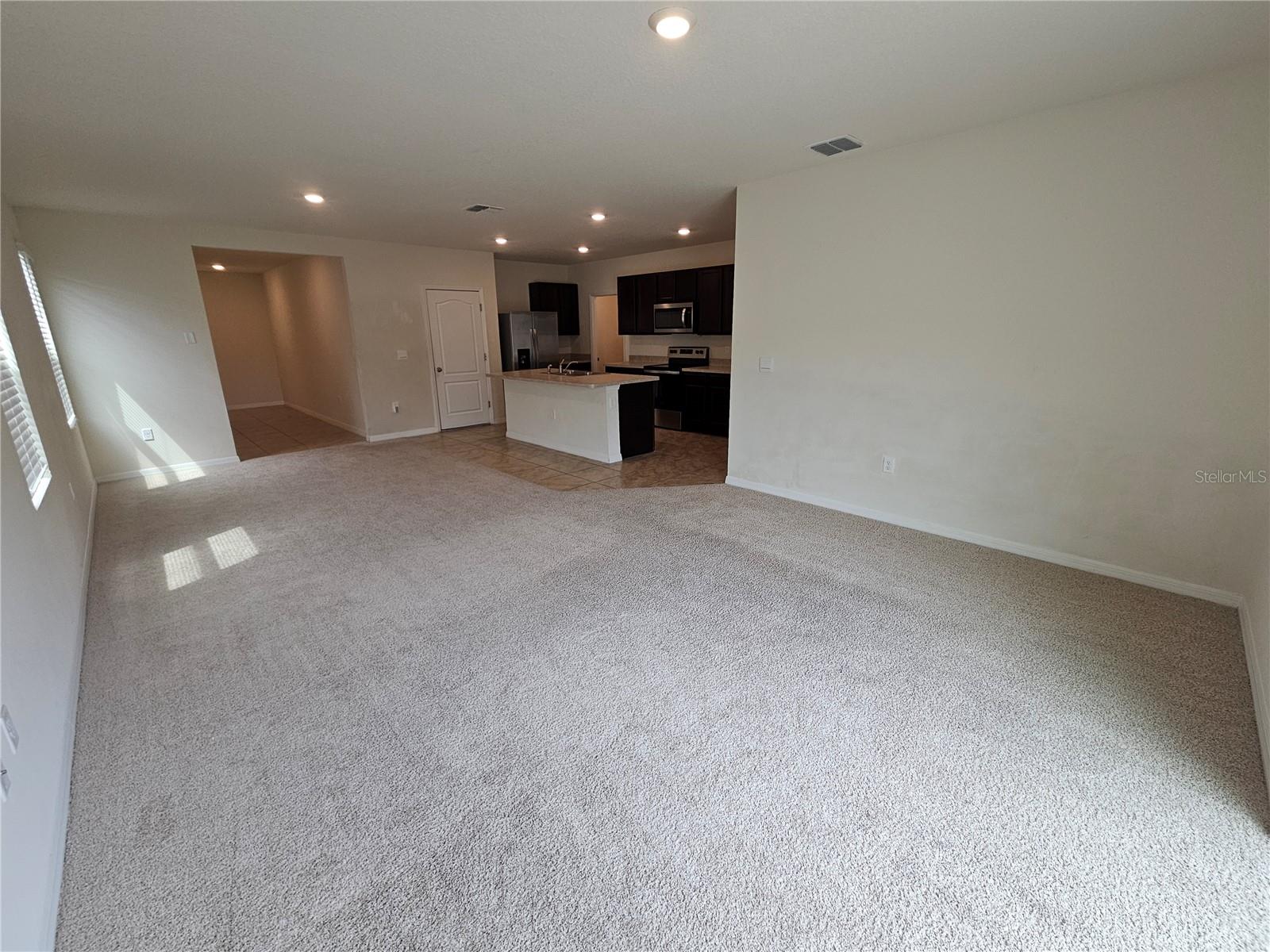 1387 BERRY LN, DAVENPORT, FL, 33837