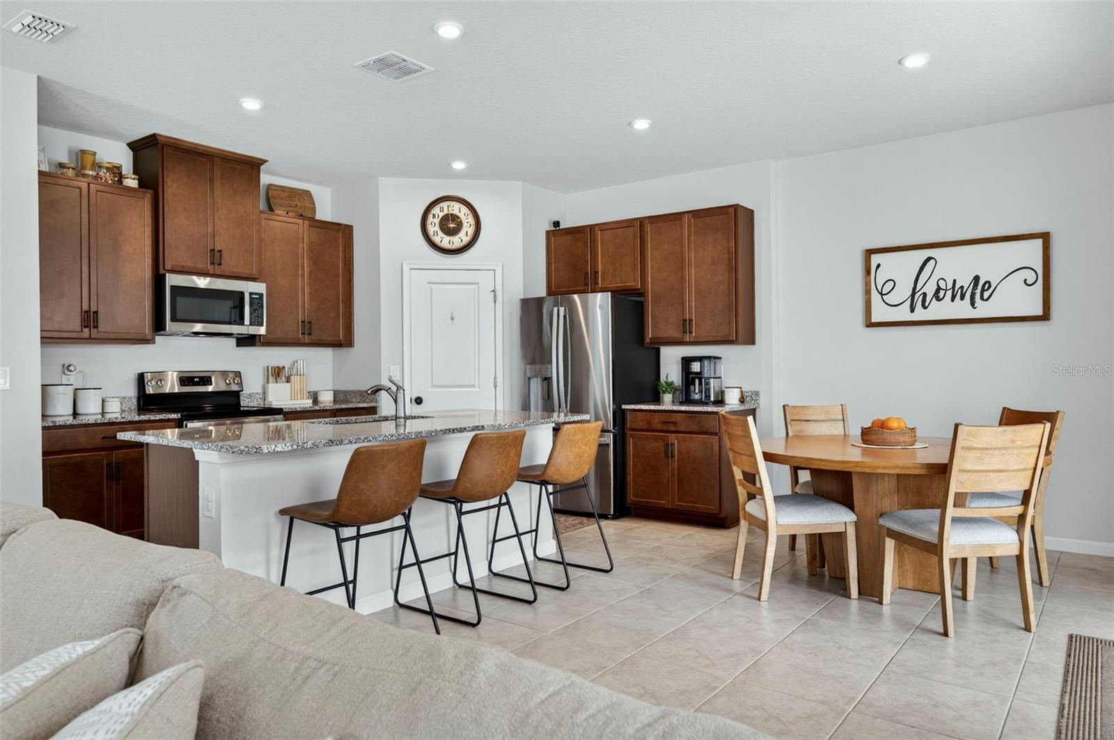 381 CRESTWIND DR, DAYTONA BEACH, FL, 32124