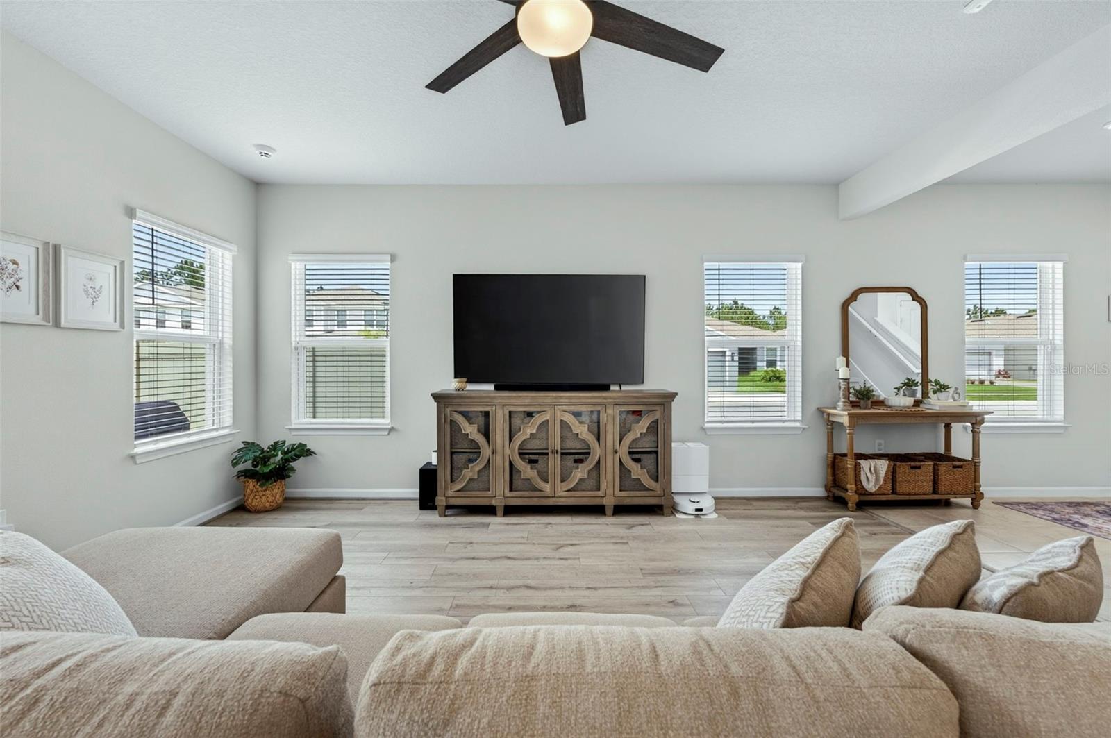 381 CRESTWIND DR, DAYTONA BEACH, FL, 32124