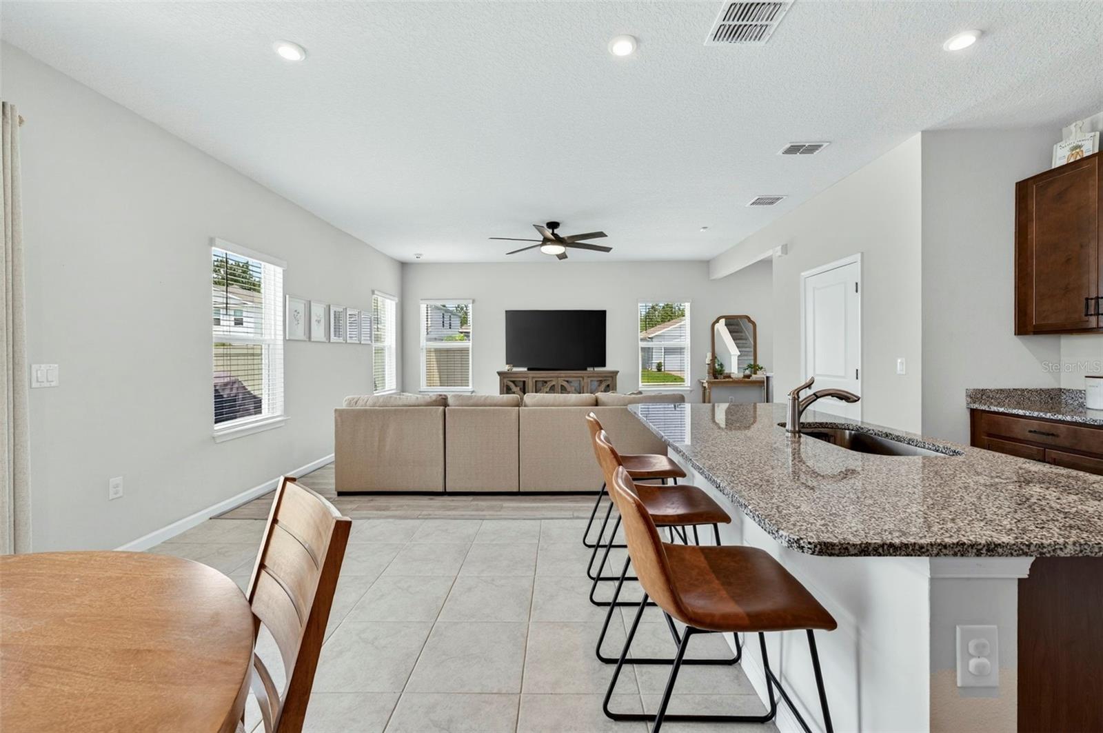 381 CRESTWIND DR, DAYTONA BEACH, FL, 32124