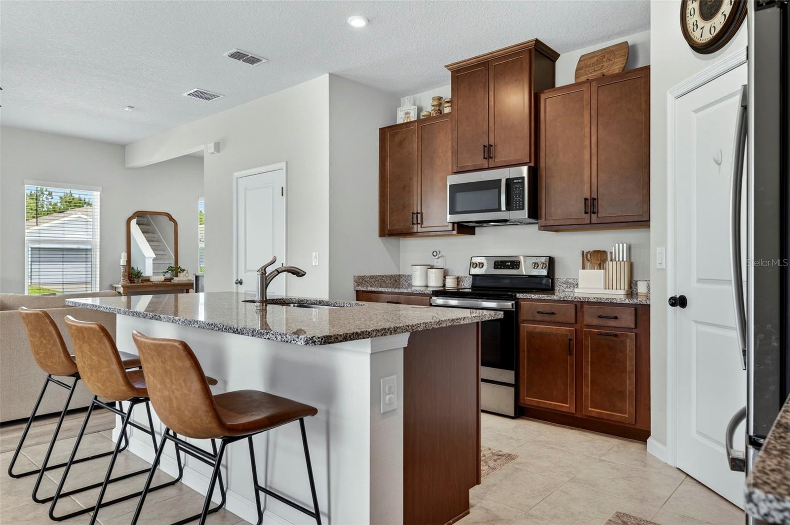 381 CRESTWIND DR, DAYTONA BEACH, FL, 32124