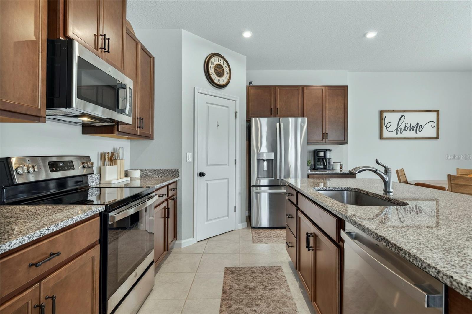 381 CRESTWIND DR, DAYTONA BEACH, FL, 32124