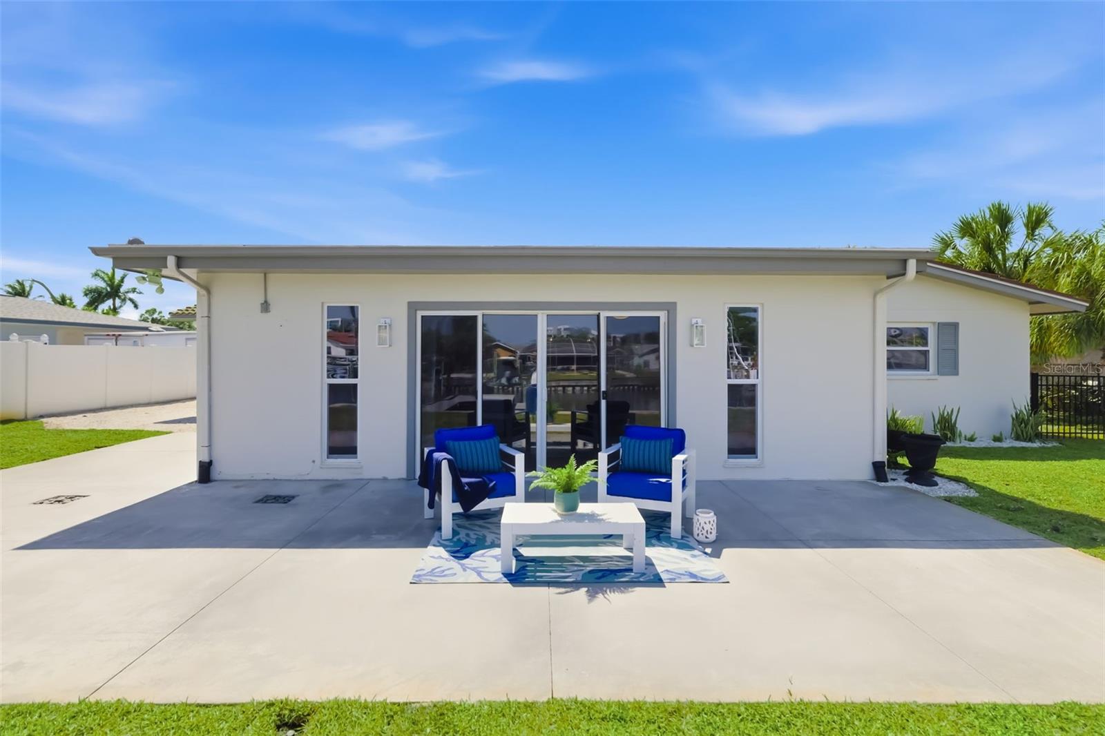 4462 39TH ST S, ST PETERSBURG, FL, 33711