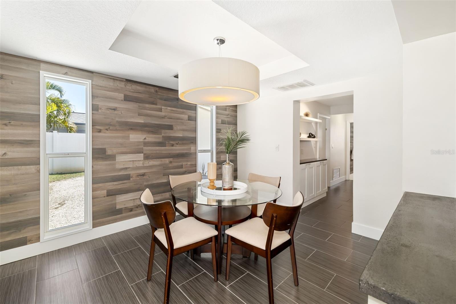 4462 39TH ST S, ST PETERSBURG, FL, 33711