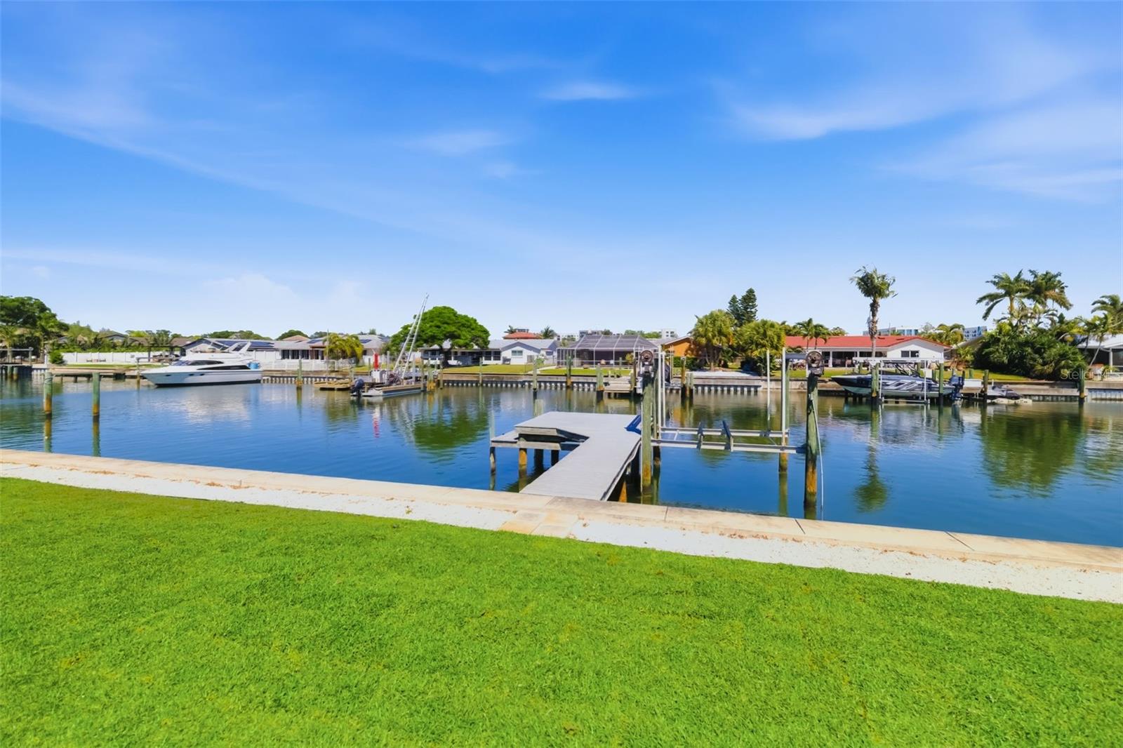 4462 39TH ST S, ST PETERSBURG, FL, 33711