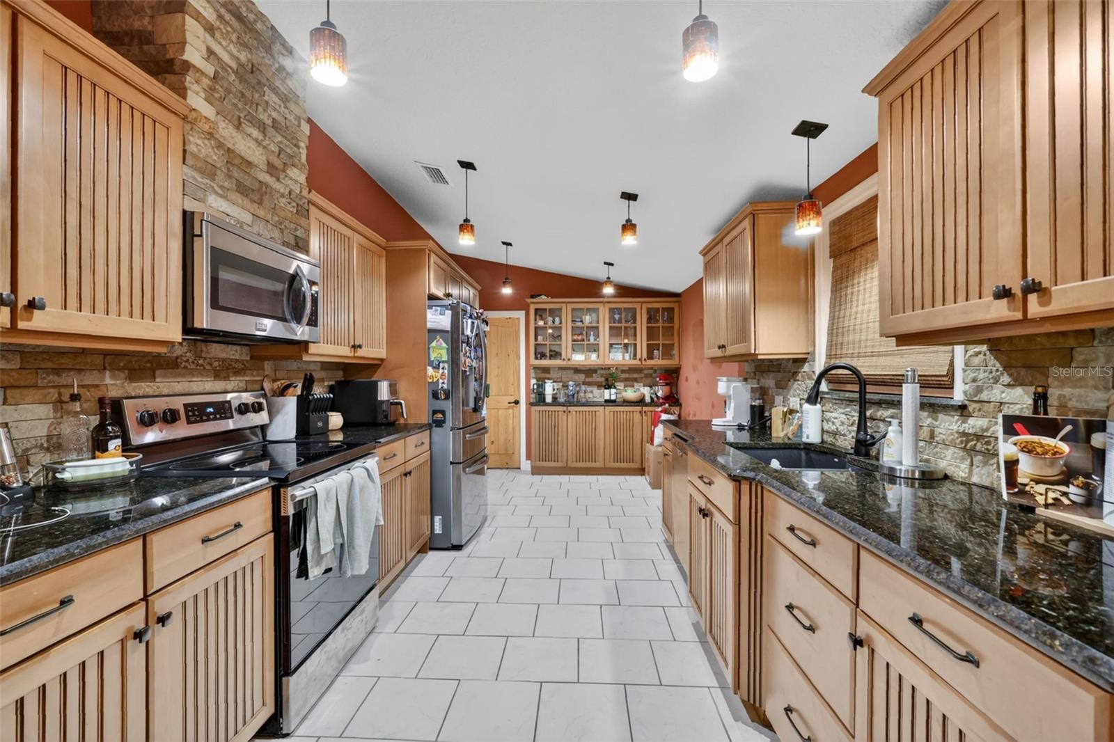 5713 LAKE ST, MOUNT DORA, FL, 32757