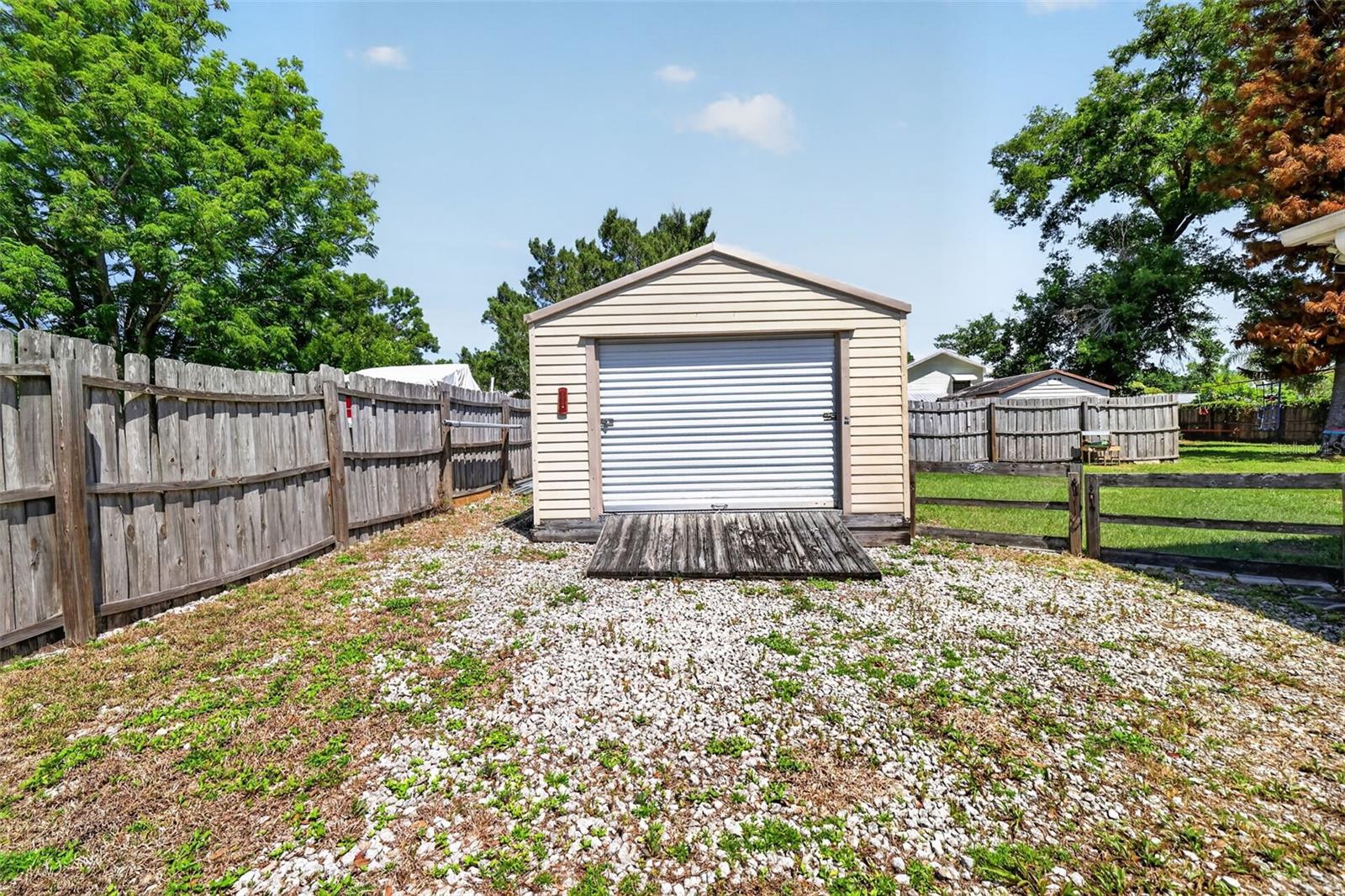 5713 LAKE ST, MOUNT DORA, FL, 32757