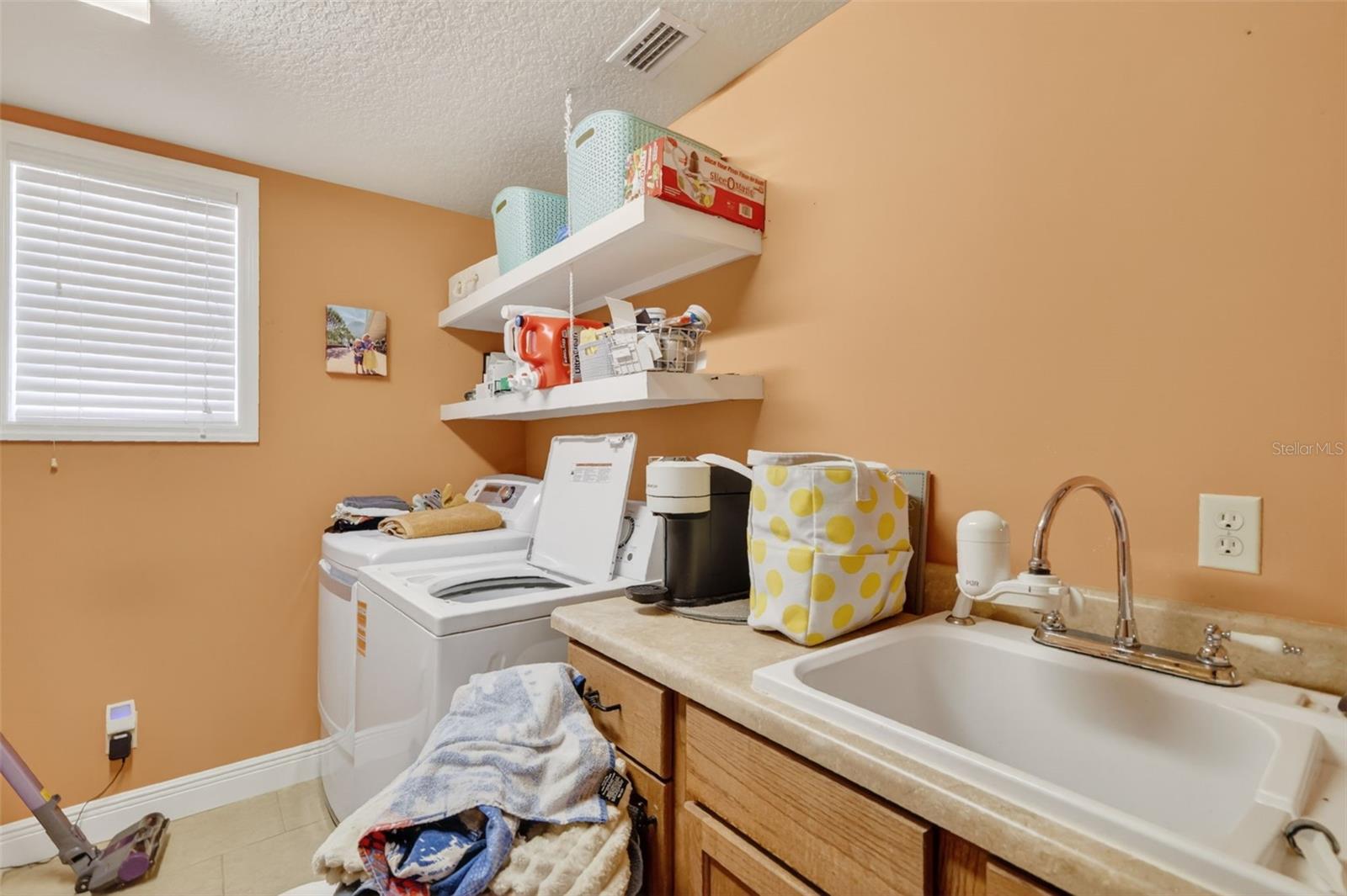 5713 LAKE ST, MOUNT DORA, FL, 32757