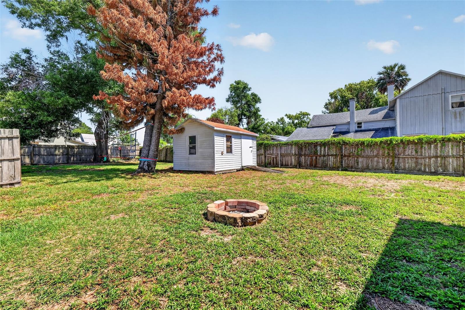 5713 LAKE ST, MOUNT DORA, FL, 32757