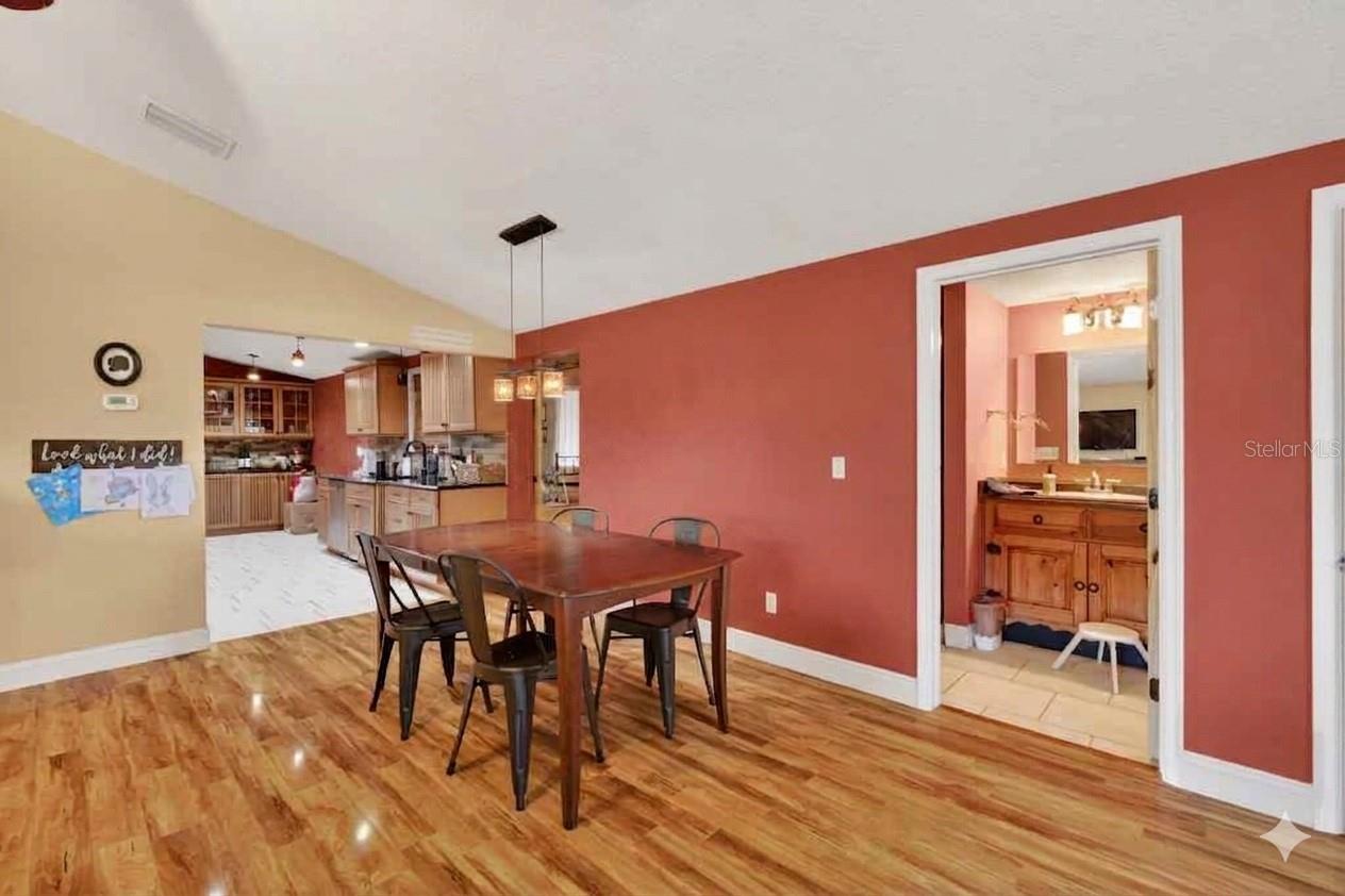 5713 LAKE ST, MOUNT DORA, FL, 32757