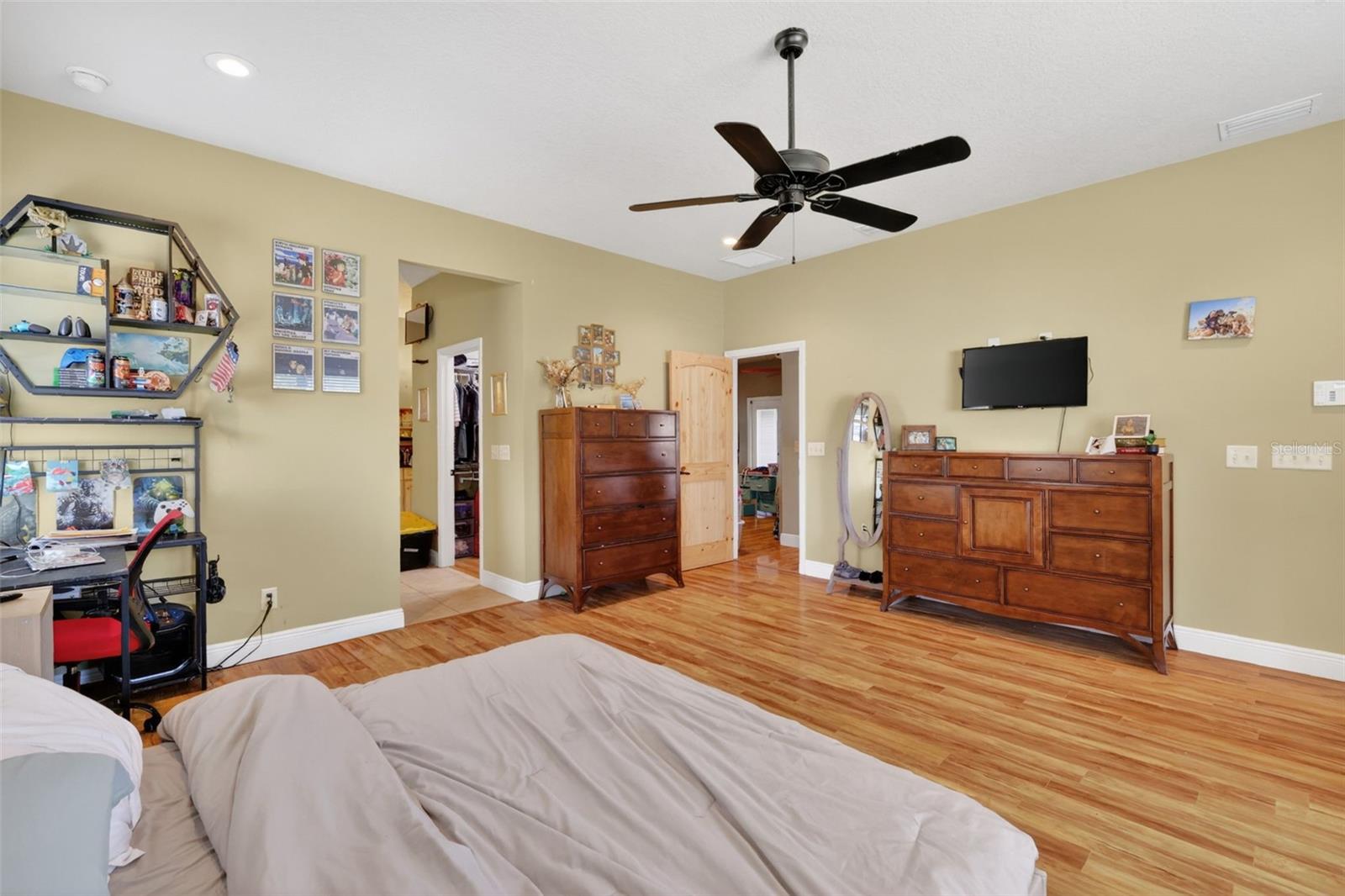 5713 LAKE ST, MOUNT DORA, FL, 32757