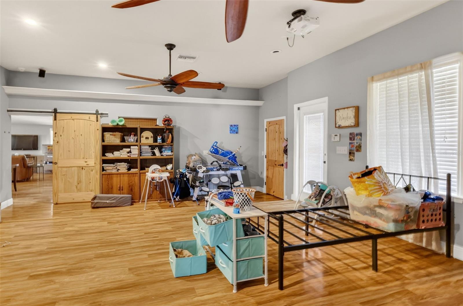 5713 LAKE ST, MOUNT DORA, FL, 32757