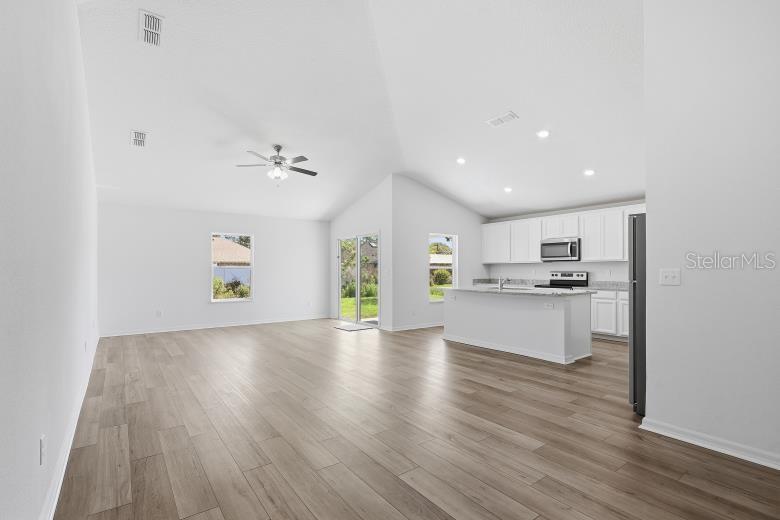 19 PINEAPPLE DR, PALM COAST, FL, 32164