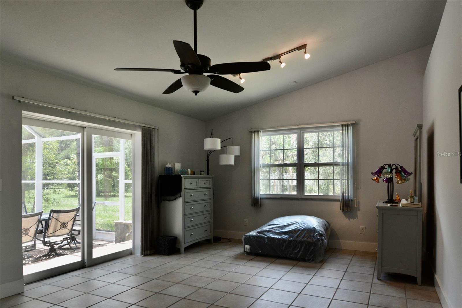 18220 ELMWOOD DR, ALVA, FL, 33920