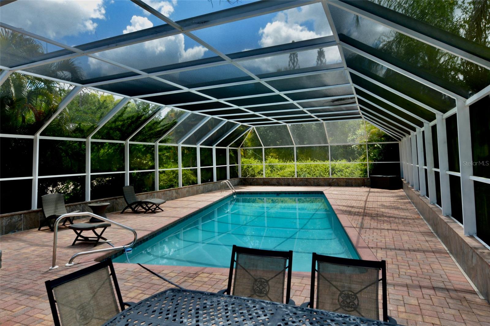 18220 ELMWOOD DR, ALVA, FL, 33920