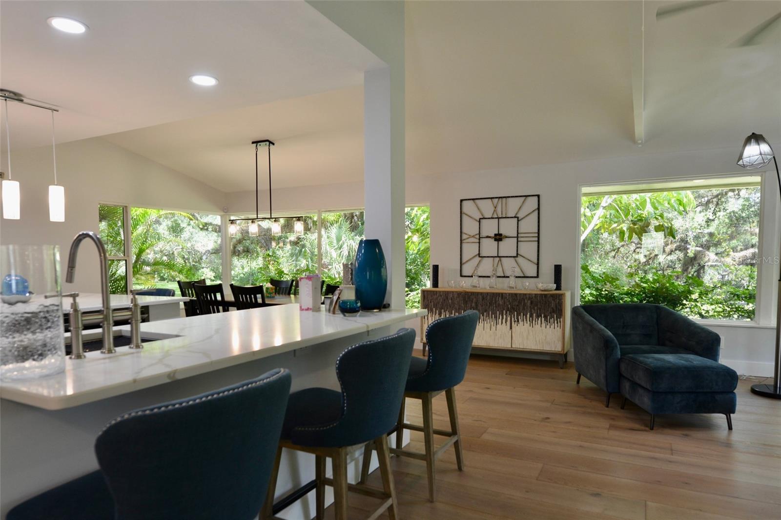 18220 ELMWOOD DR, ALVA, FL, 33920