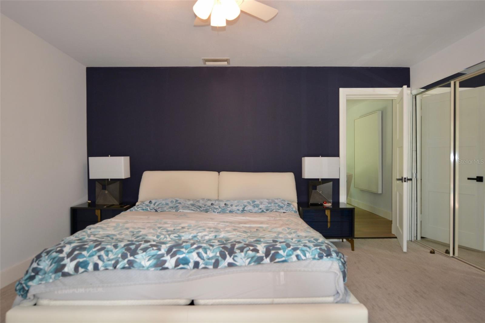 18220 ELMWOOD DR, ALVA, FL, 33920