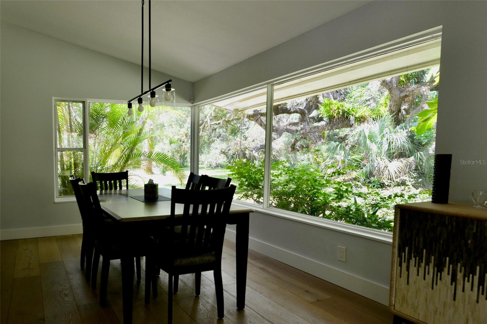 18220 ELMWOOD DR, ALVA, FL, 33920