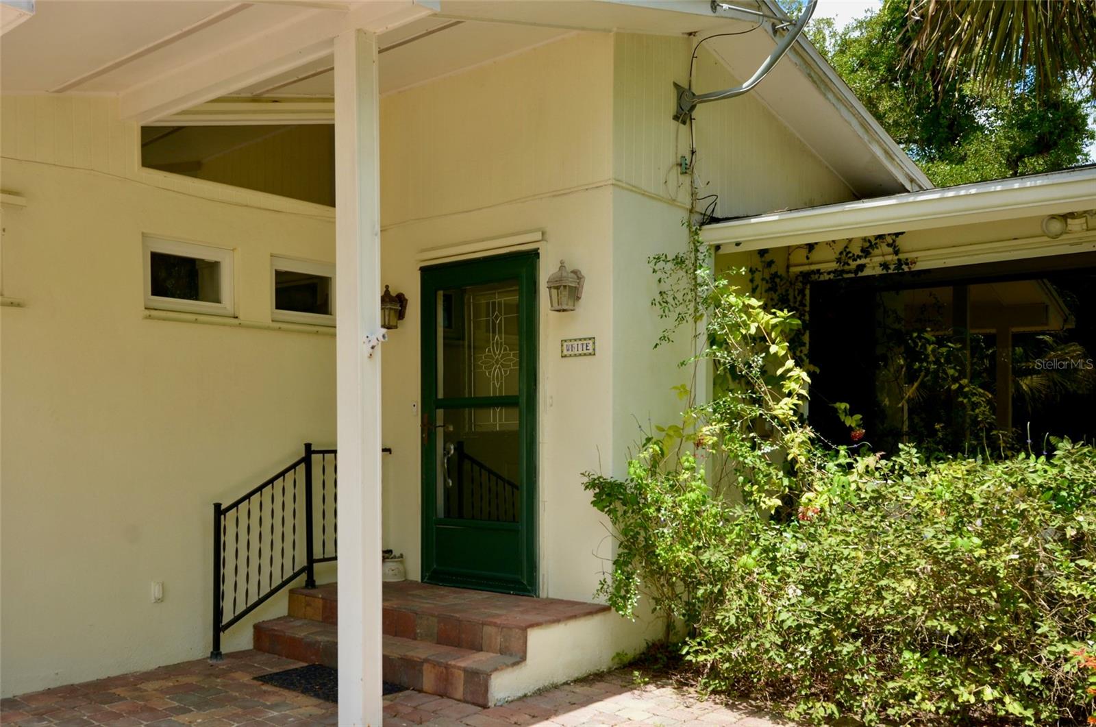 18220 ELMWOOD DR, ALVA, FL, 33920