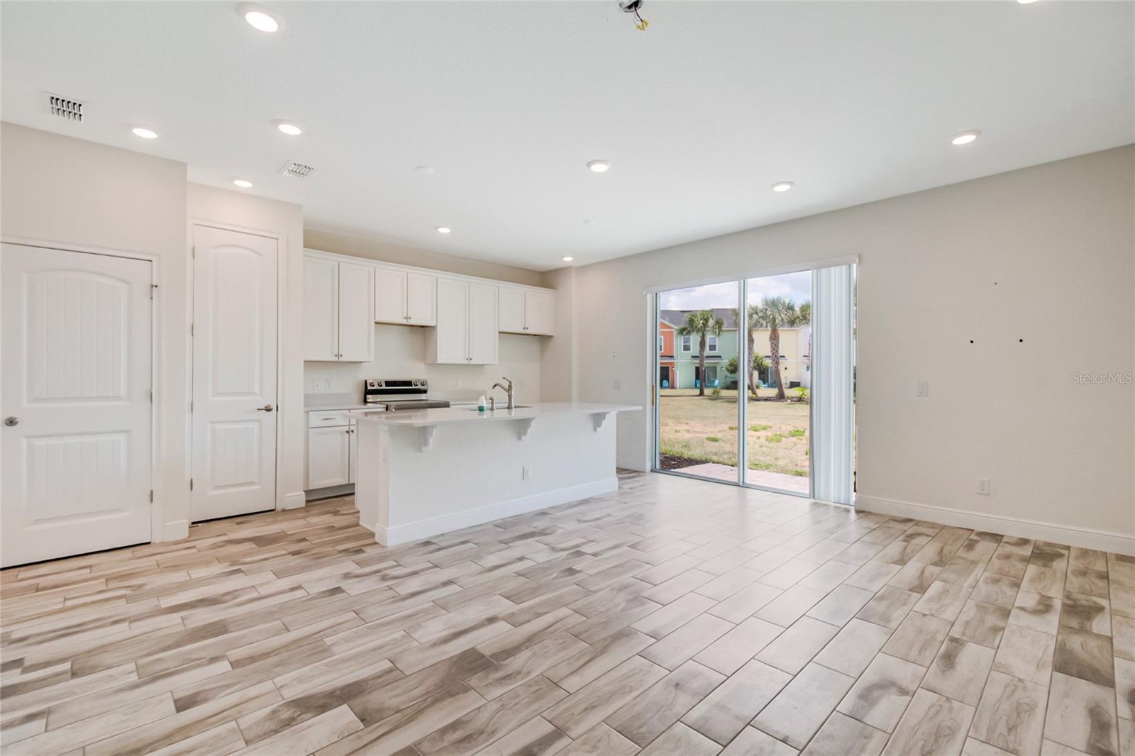 2915 CASTAWAY LN, KISSIMMEE, FL, 34747