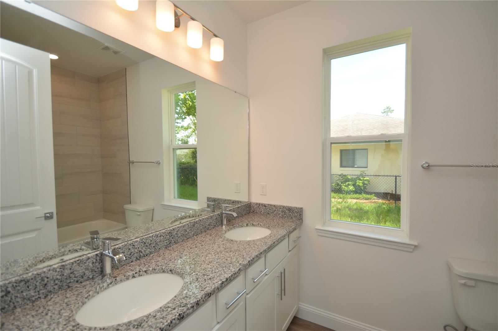 102 BRITTANY LN, PALM COAST, FL, 32137