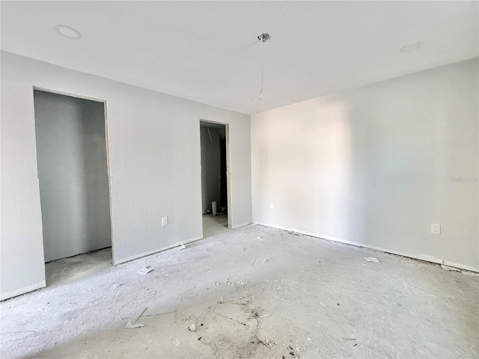 664 MANDALAY AVE, CLEARWATER BEACH, FL, 33767