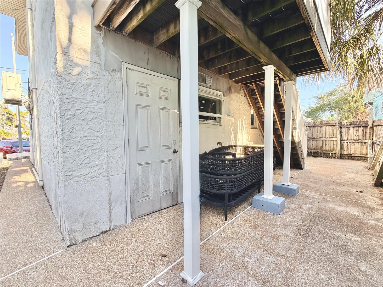 664 MANDALAY AVE, CLEARWATER BEACH, FL, 33767