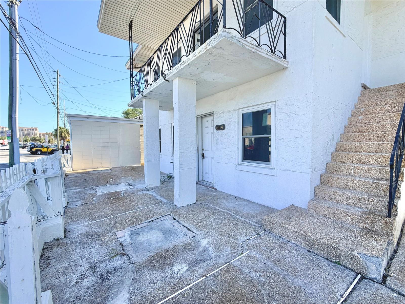 664 MANDALAY AVE, CLEARWATER BEACH, FL, 33767