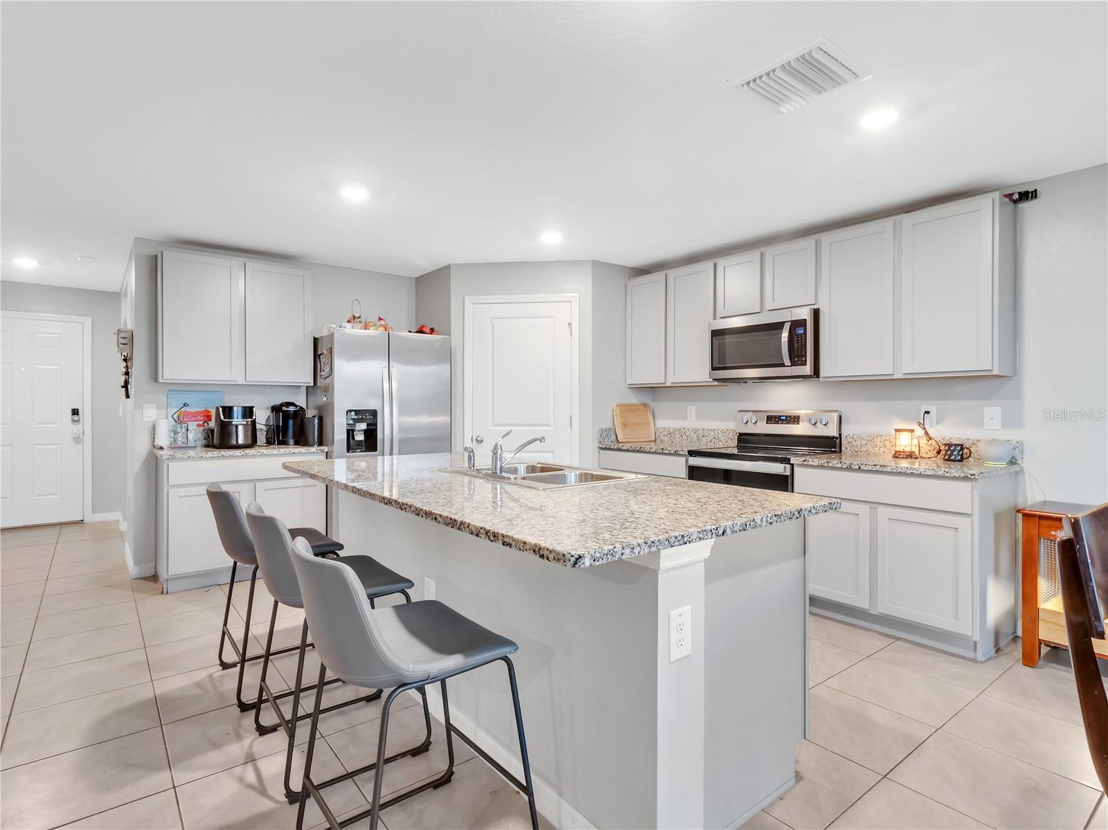 16636 WINDMILL FORGE PASS, WIMAUMA, FL, 33598