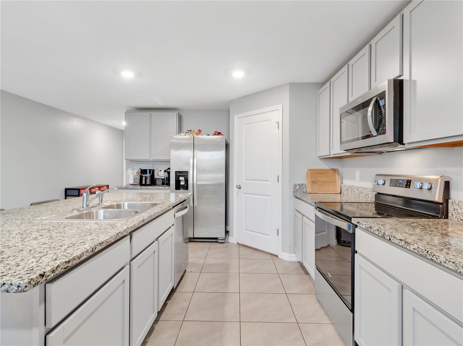 16636 WINDMILL FORGE PASS, WIMAUMA, FL, 33598