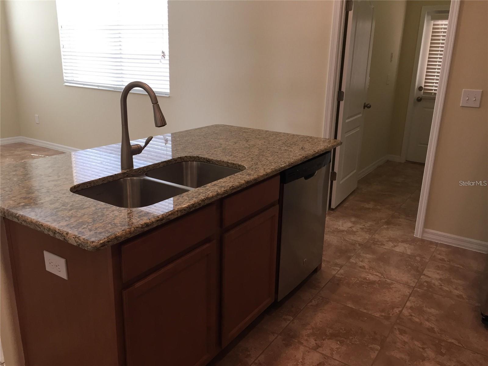 5618 WATER ROSE RD, WINTER GARDEN, FL, 34787