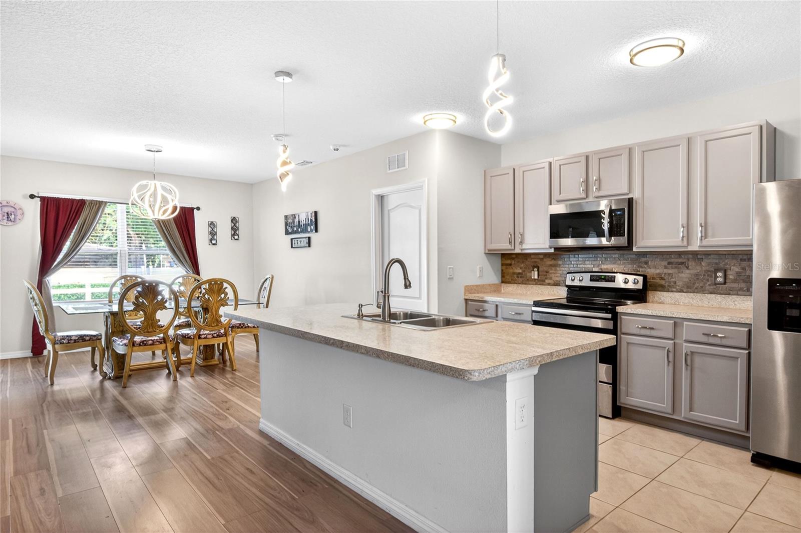 208 CALEB WAY, WINTER HAVEN, FL, 33881