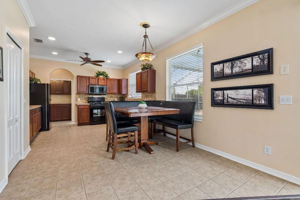 12215 ADVENTURE DR, RIVERVIEW, FL, 33579