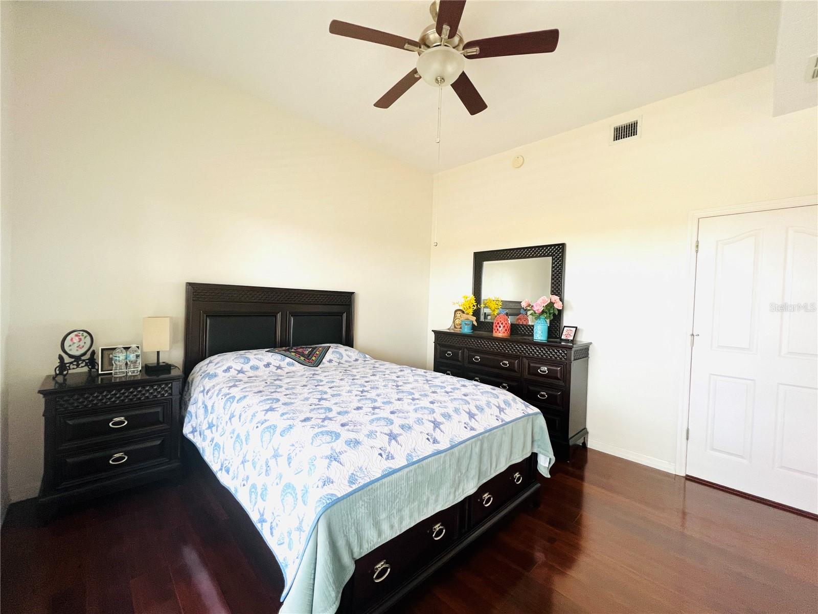 642 WELLS CT #201, CLEARWATER, FL, 33756